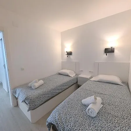 Kerstin Bruns - Lissa With Ocean Views Apartament Tossa de Mar